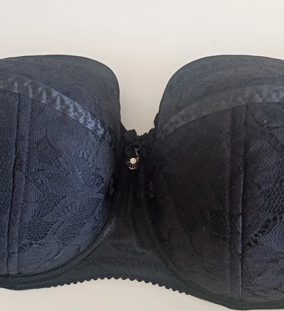 Padded black bra S Prototype No. 55