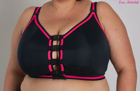  2nd Quality Top without underwire black with pink fastening at the front Top FB Kliklak Relaksik