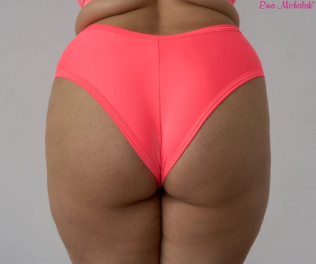 Brazilian Briefs to the Swimsuit V Wściekły Koral