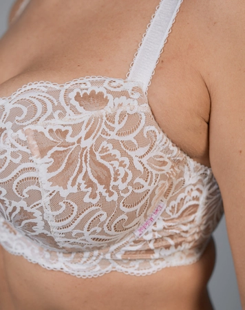 Bra padded ecru after the photo shoot PL Antonina Classic